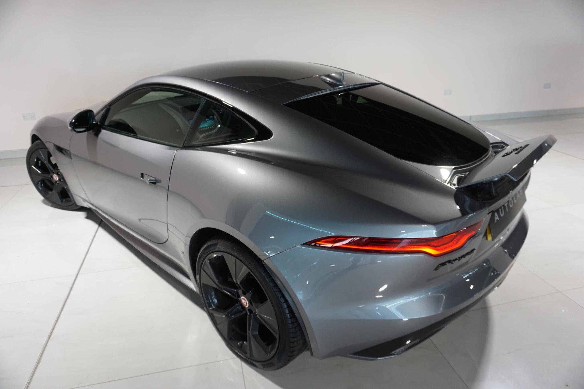 Jaguar F-Type 2.0i R-Dynamic Coupe 2dr Petrol Auto Euro 6 (s/s) (300 ps)